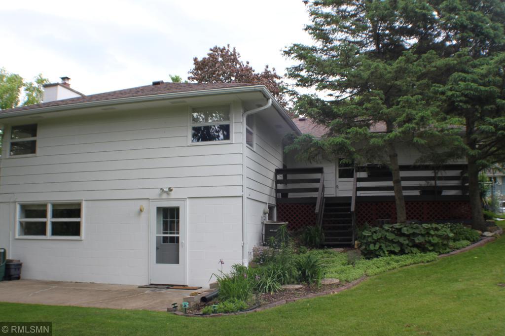 2339 11th Avenue Northwest Rochester, MN 55901 - Photo 4 of 24 Gallery Image 4