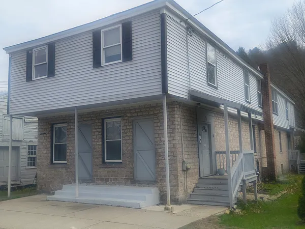 $235,000 | 6 Maple Street, Chester, MA 01011