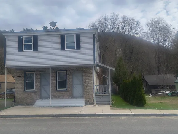 $235,000 | 6 Maple Street, Chester, MA 01011