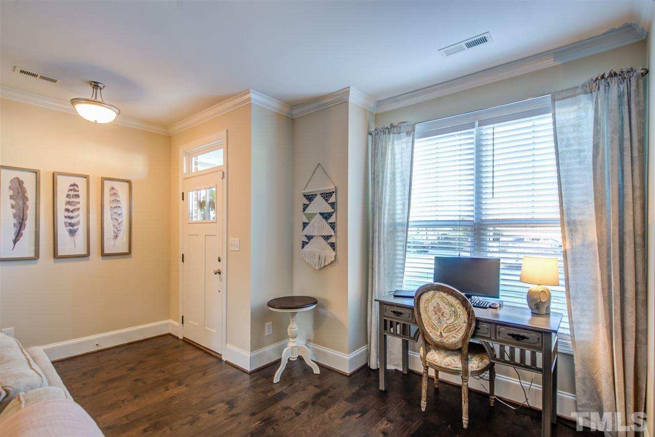 530 Ledbetter Court Raleigh, NC 27608 - Photo 2 of 29