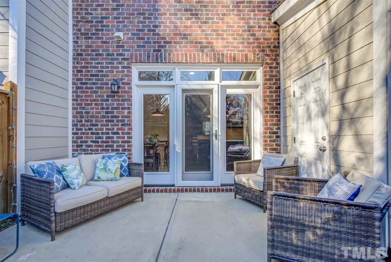 530 Ledbetter Court Raleigh, NC 27608 - Photo 17 of 29