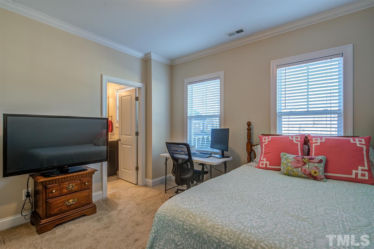 530 Ledbetter Court Raleigh, NC 27608 - Photo 26 of 29