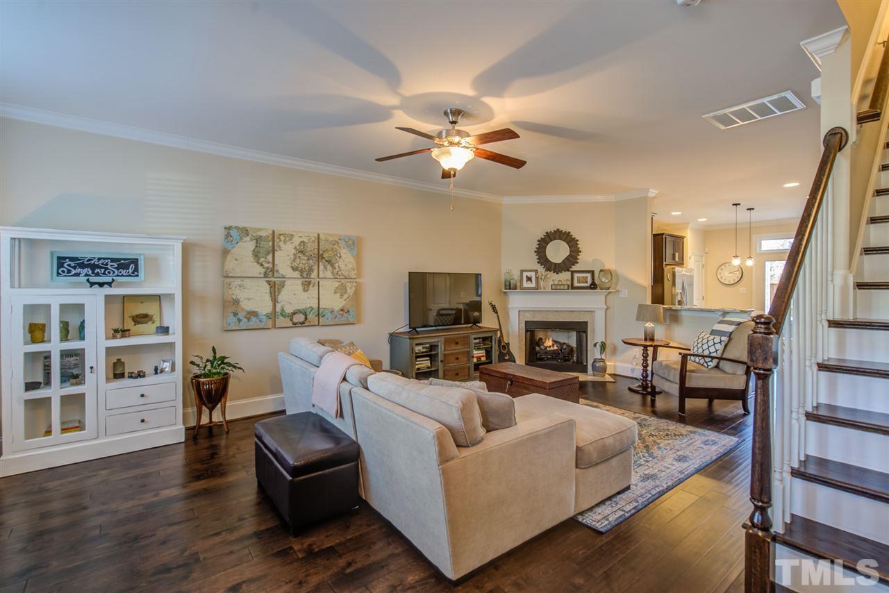 530 Ledbetter Court Raleigh, NC 27608 - Photo 5 of 29