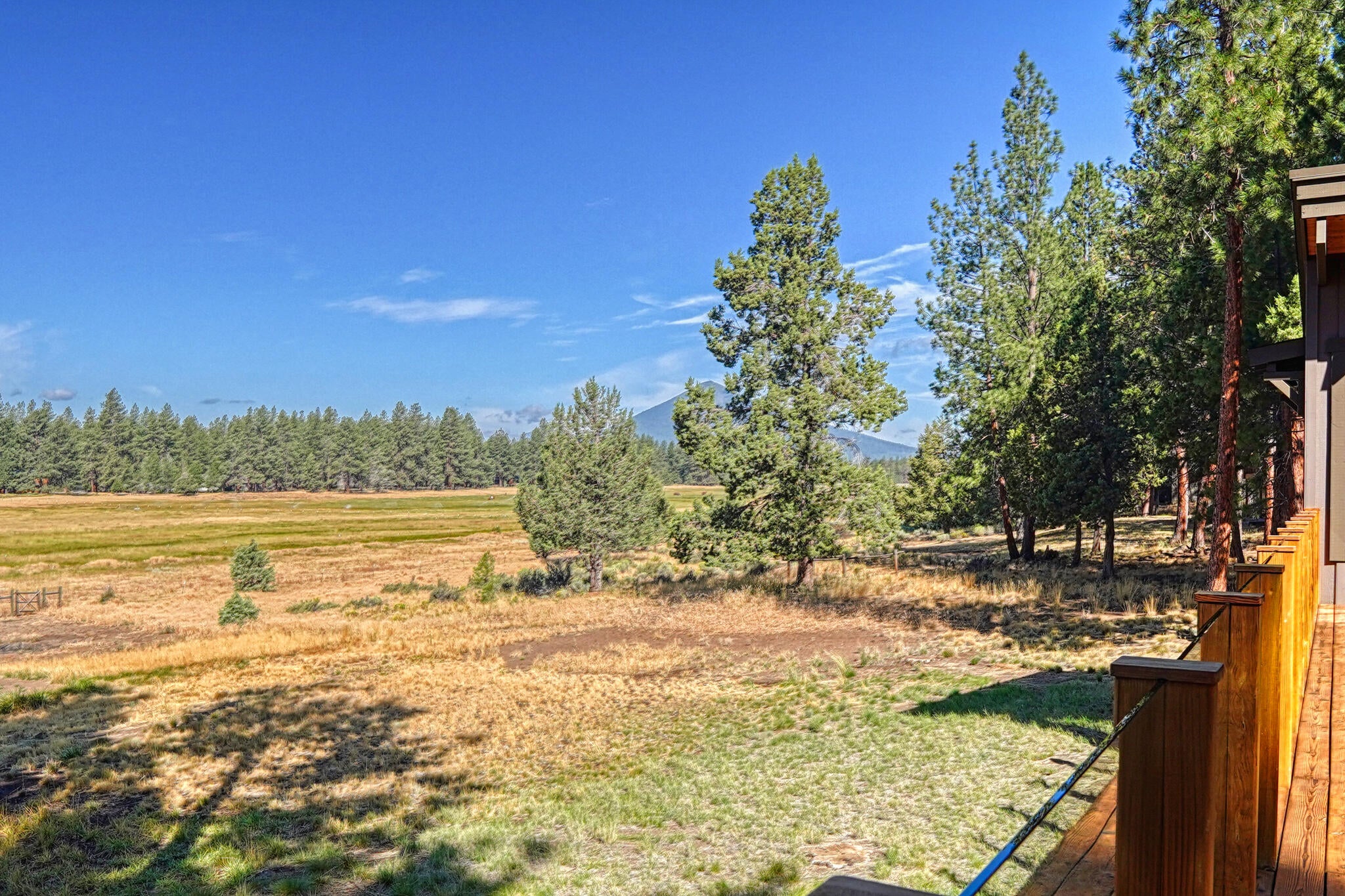 69933 Meadow View Road Sisters, OR 97759 - Photo 14 of 44 Meadow View