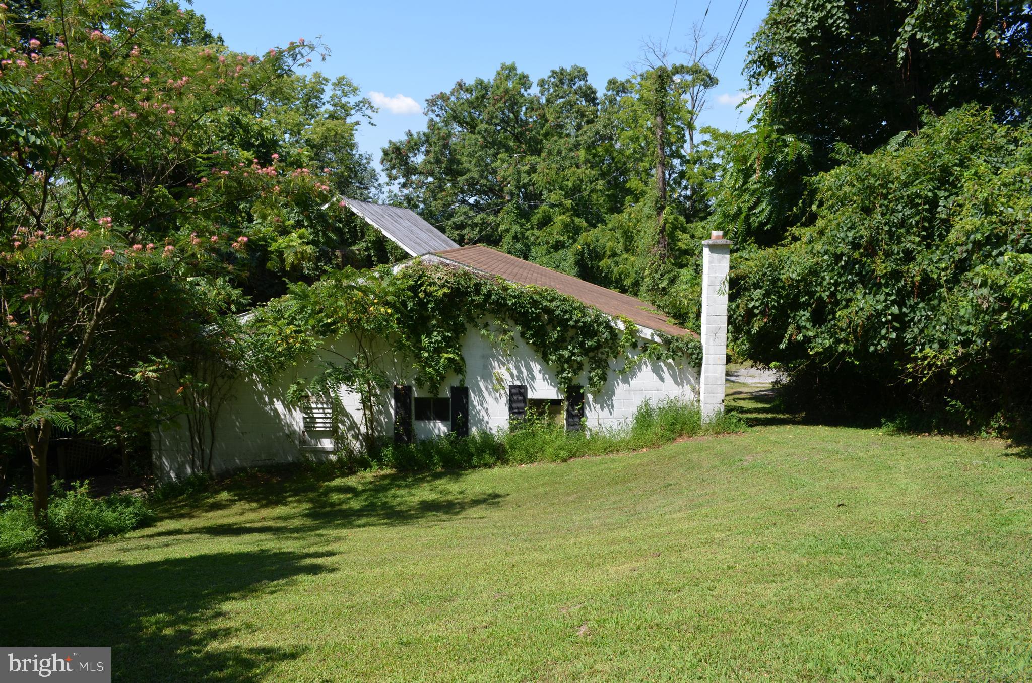 435 Big Spring Road New Cumberland, PA 17070 - Photo 66 of 79 Back of garage
