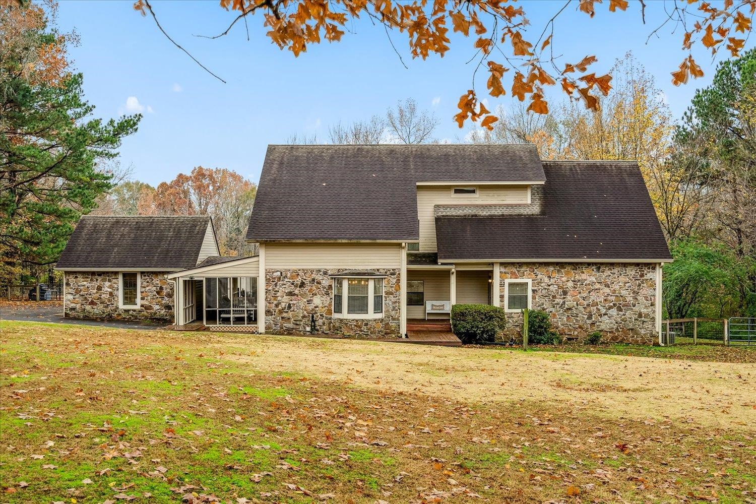 8379 Craven Road Bartlett, TN 38002 - Photo 2 of 40 front view of a building with a yard