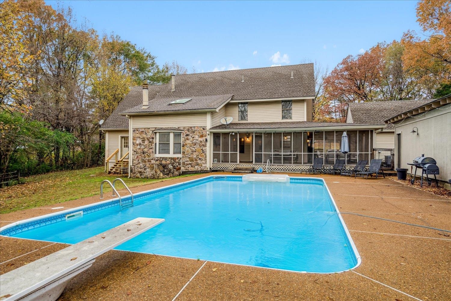 8379 Craven Road Bartlett, TN 38002 - Photo 35 of 40 a view of a house with pool