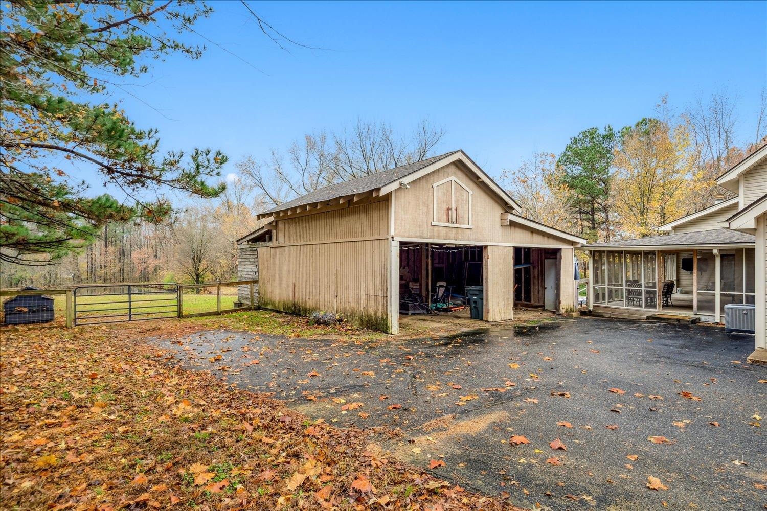 8379 Craven Road Bartlett, TN 38002 - Photo 39 of 40 a view of a house with a yard
