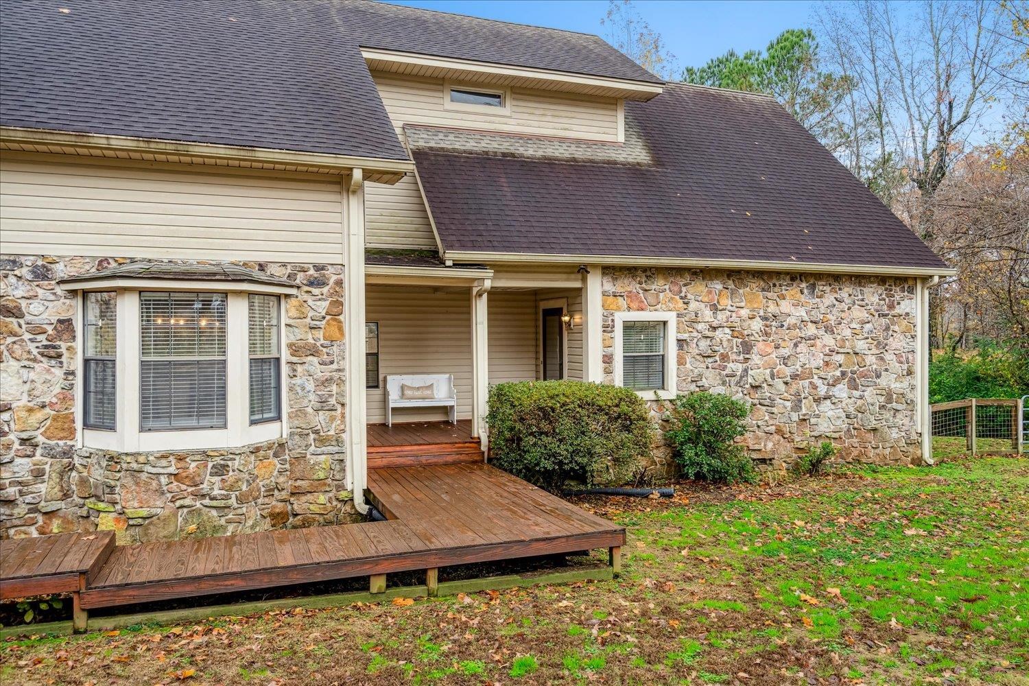 8379 Craven Road Bartlett, TN 38002 - Photo 5 of 40 a front view of a house with garden