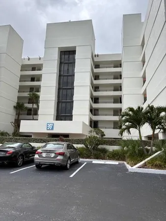 $5,200 | 3555 South Ocean Boulevard, Unit 315, South Palm Beach, FL 33480