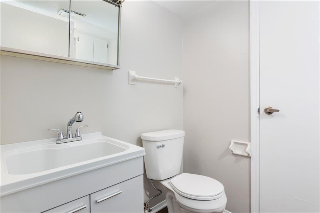 3962 Braddock Road Indianapolis, IN 46268 - Photo 10 of 20 Gallery Image 10
