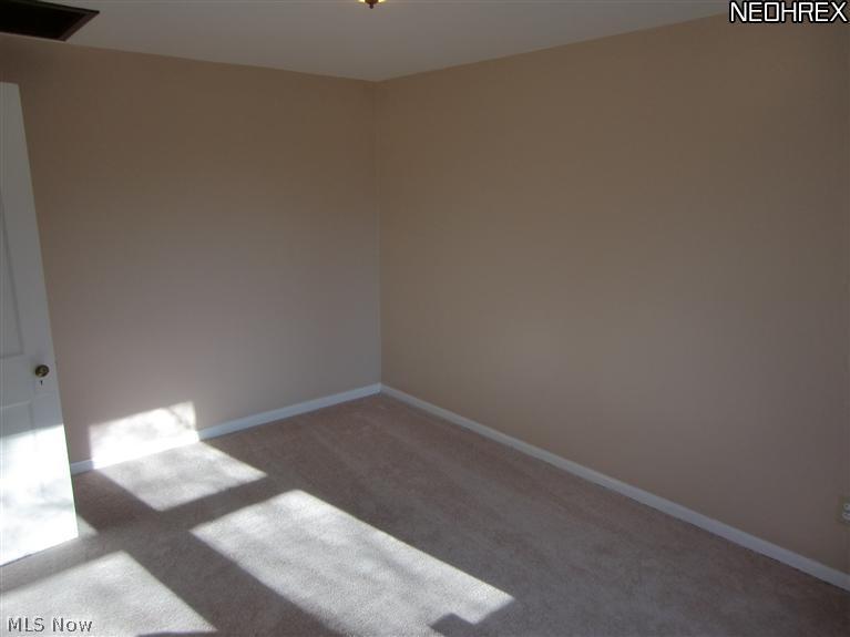 1054 Yellowstone Road Cleveland, OH 44121 - Photo 12 of 19