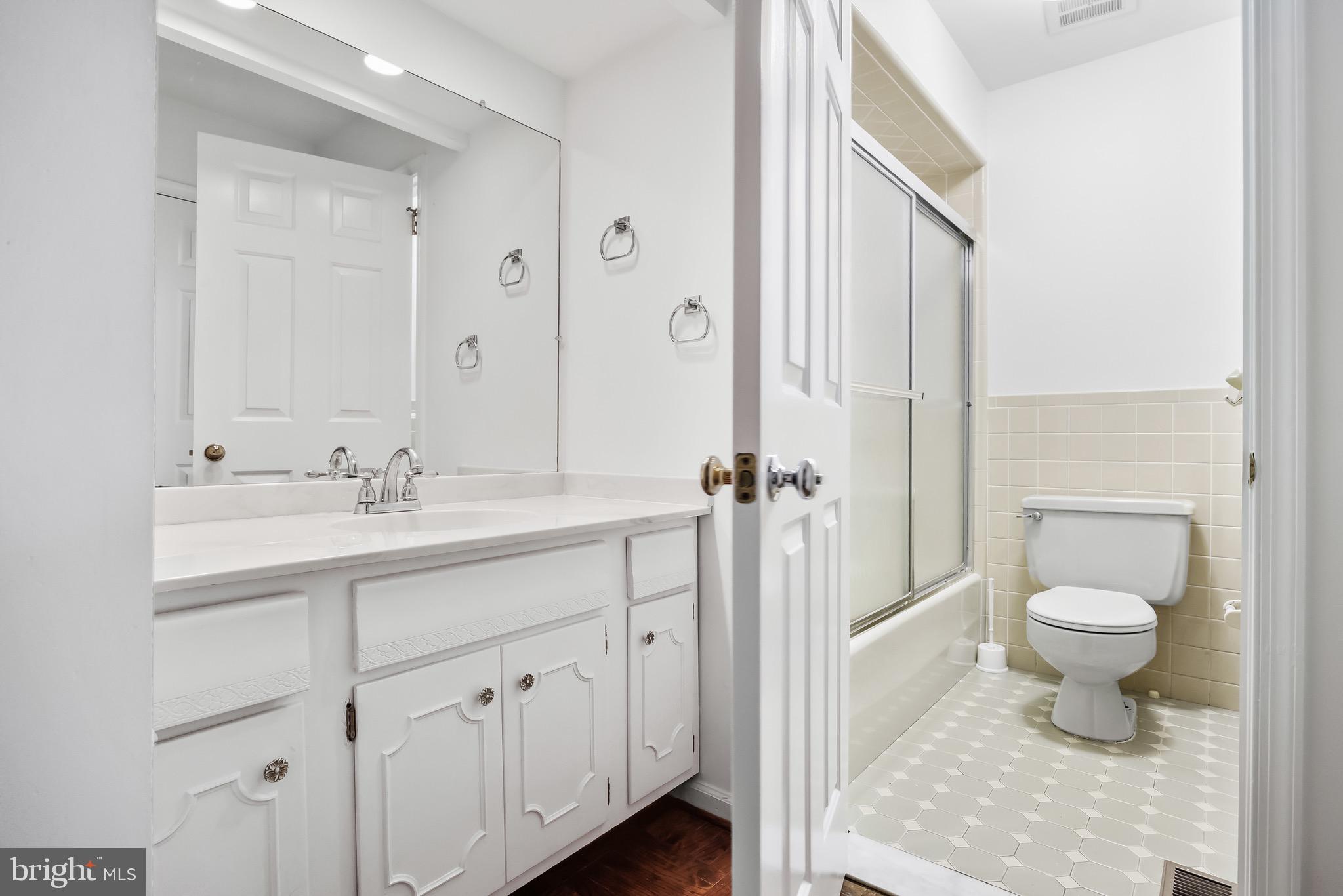 633 East Main Street, Unit B5 Moorestown, NJ 08057 - Photo 23 of 30