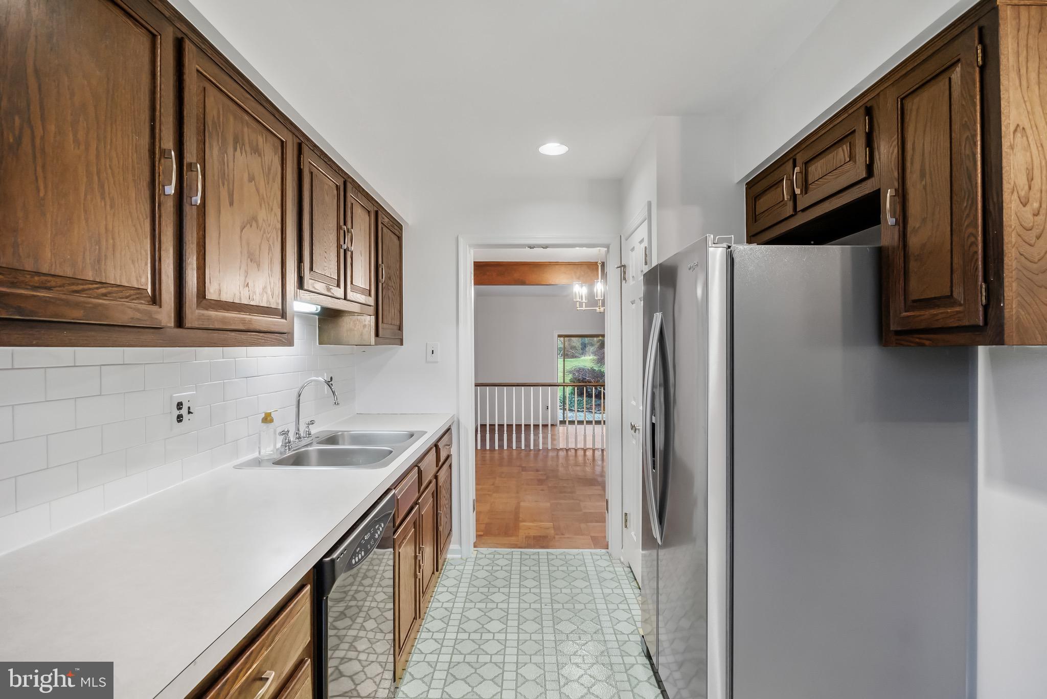 633 East Main Street, Unit B5 Moorestown, NJ 08057 - Photo 8 of 30