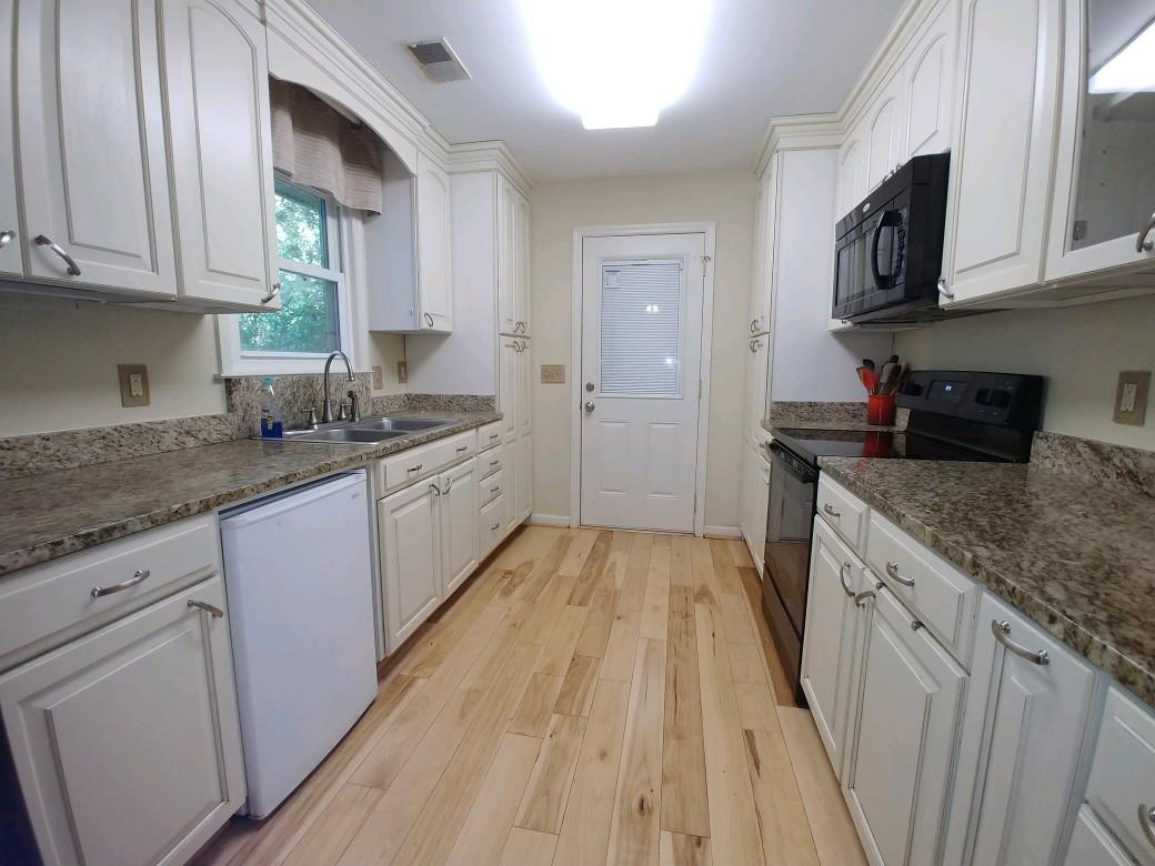 313 Oxford Road Ladson, SC 29456 - Photo 9 of 29 20180926_093257