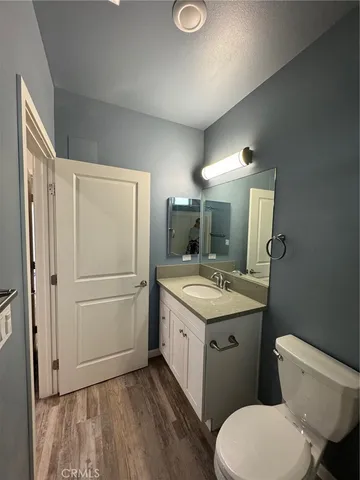 $4,000 | 621 1/2 Normandie Avenue, Los Angeles, CA 90004