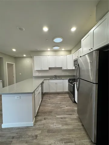 $4,000 | 621 1/2 Normandie Avenue, Los Angeles, CA 90004