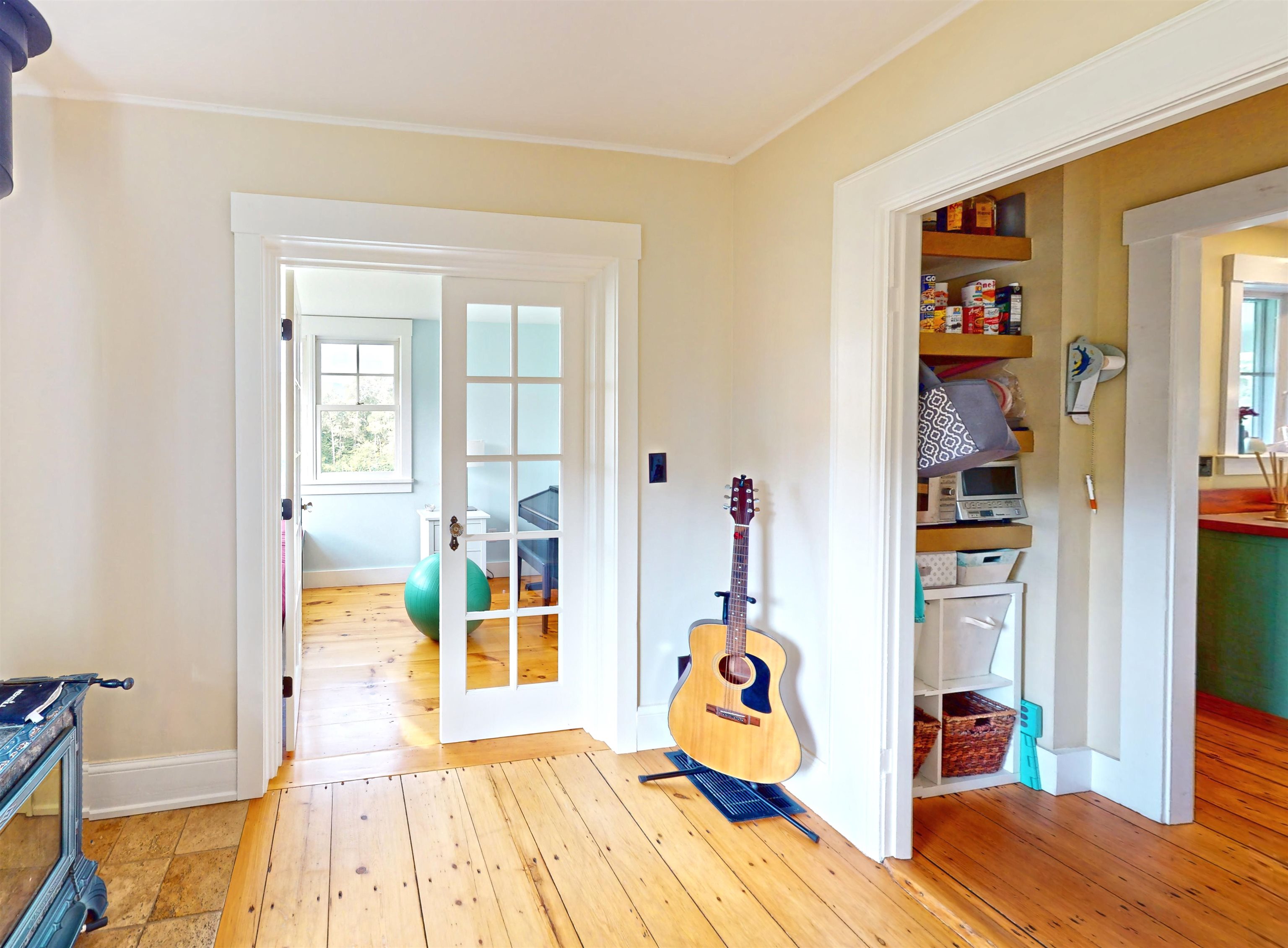 485 Quaker Street Lincoln, VT 05443 - Photo 4 of 32