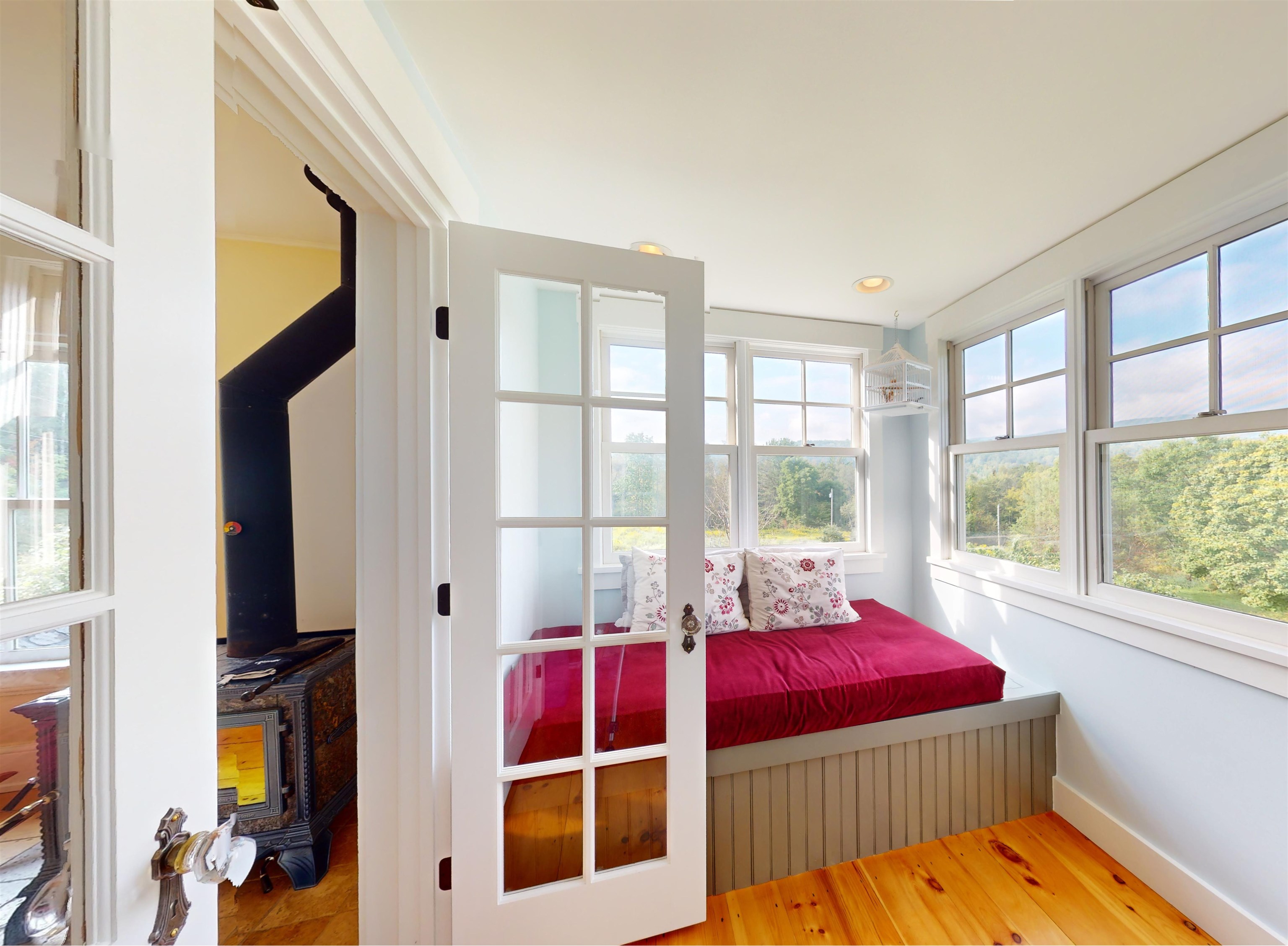 485 Quaker Street Lincoln, VT 05443 - Photo 5 of 32