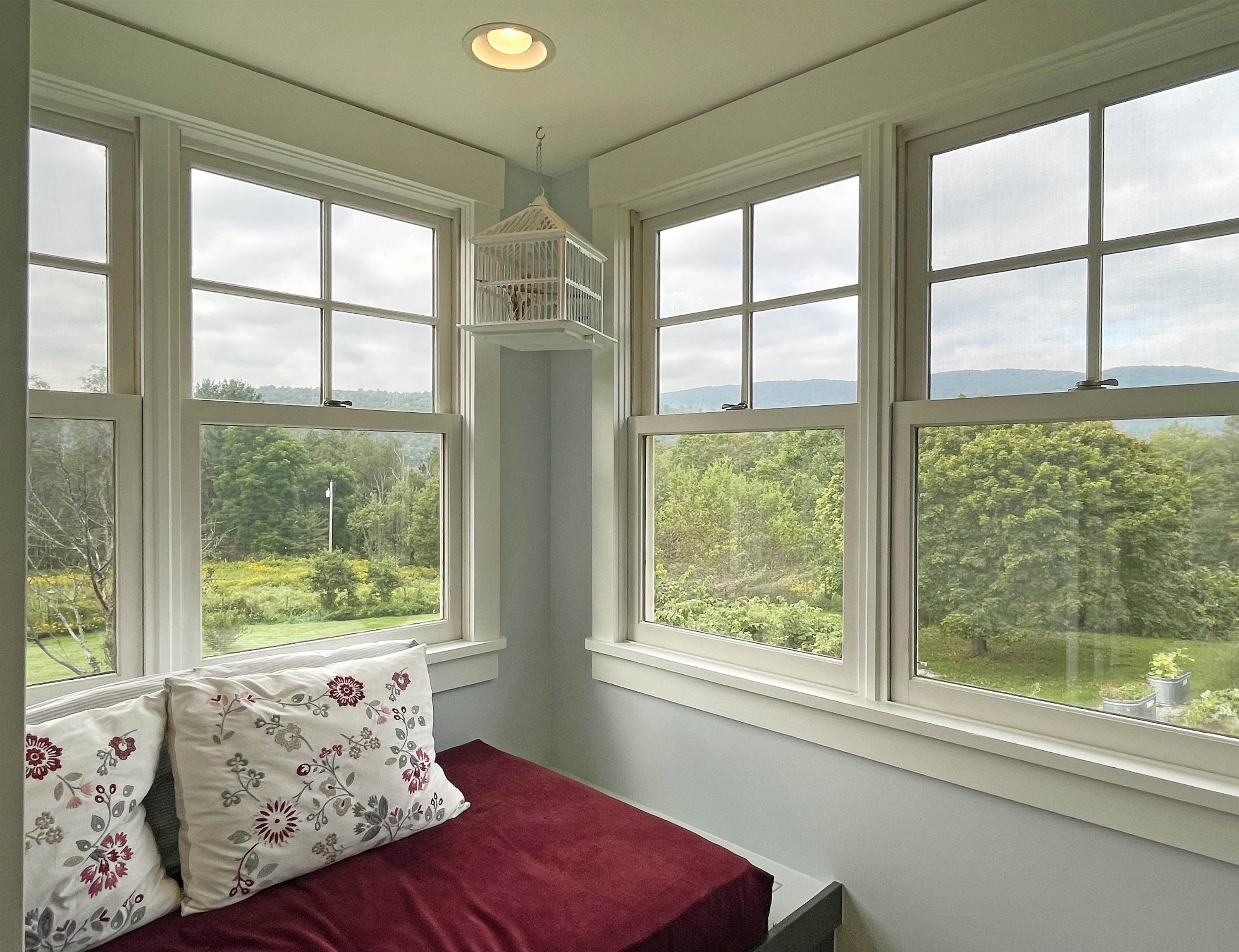 485 Quaker Street Lincoln, VT 05443 - Photo 6 of 32