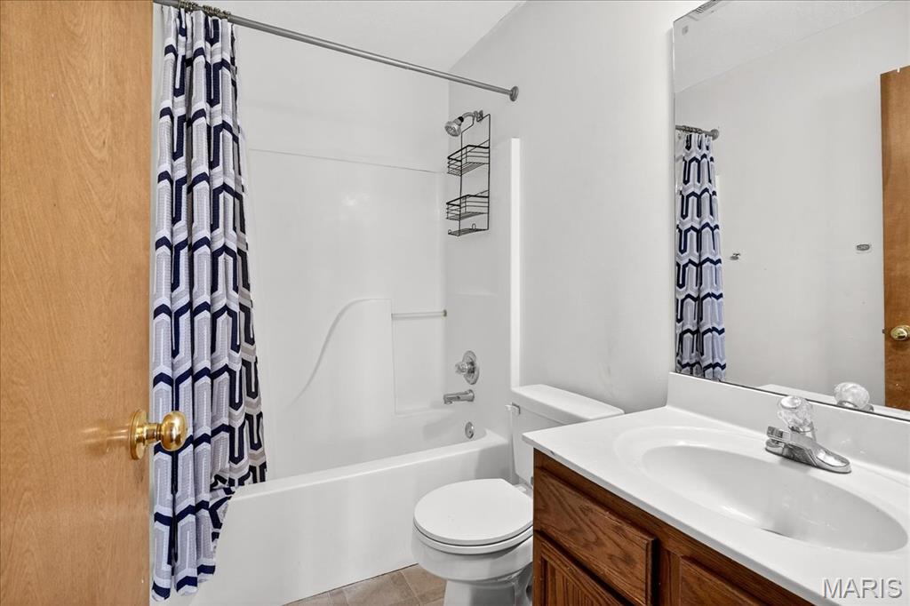 307 Shannon Lane Belleville, IL 62221 - Photo 13 of 23 Gallery Image 13