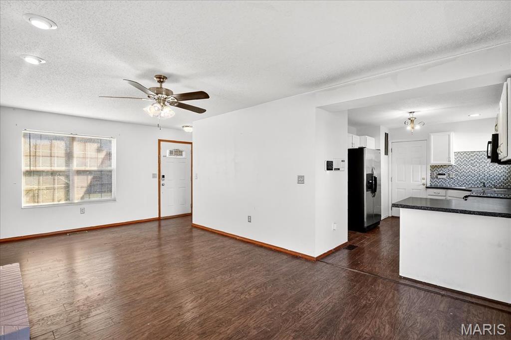 307 Shannon Lane Belleville, IL 62221 - Photo 6 of 23 Gallery Image 6