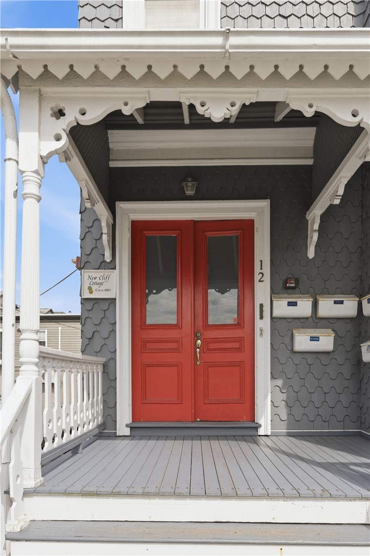 12 Catherine Street, Unit 2 Newport, RI 02840 - Photo 3 of 38