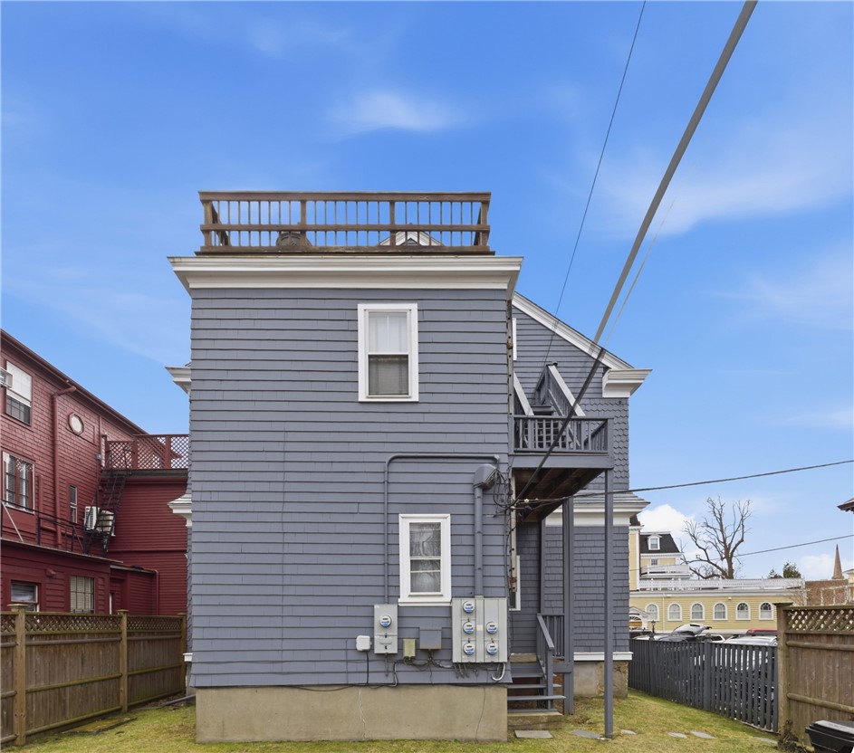 12 Catherine Street, Unit 2 Newport, RI 02840 - Photo 32 of 38