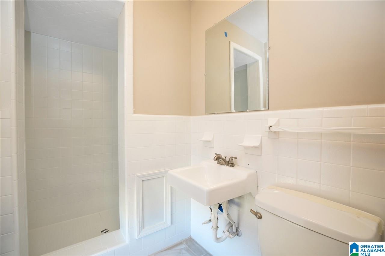 262 Logan Street Sylacauga, AL 35150 - Photo 2 of 13