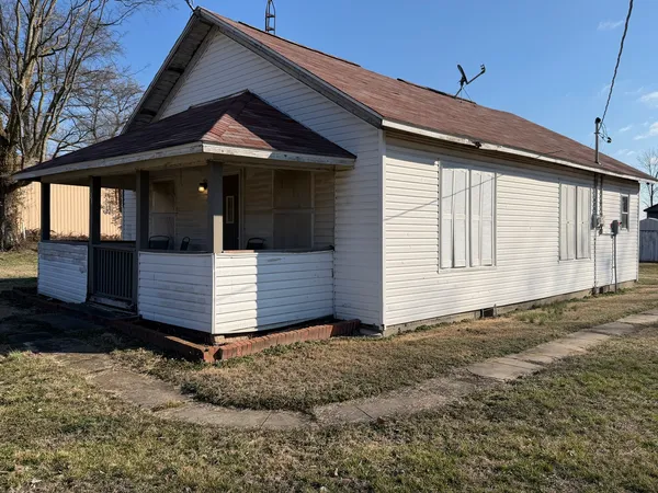 $35,000 | 509 Main Street, Walnut Hill, IL 62893