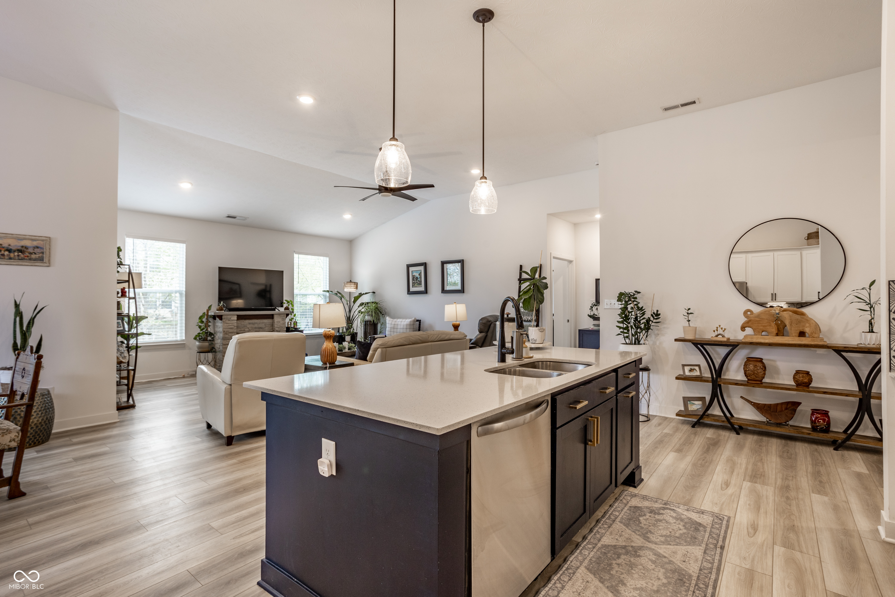 8398 Hulton Road Pendleton, IN 46064 - Photo 7 of 28