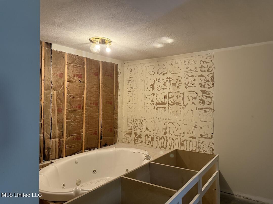 69 Buster Shaw Road Lumberton, MS 39455 - Photo 17 of 22 IMG_3484