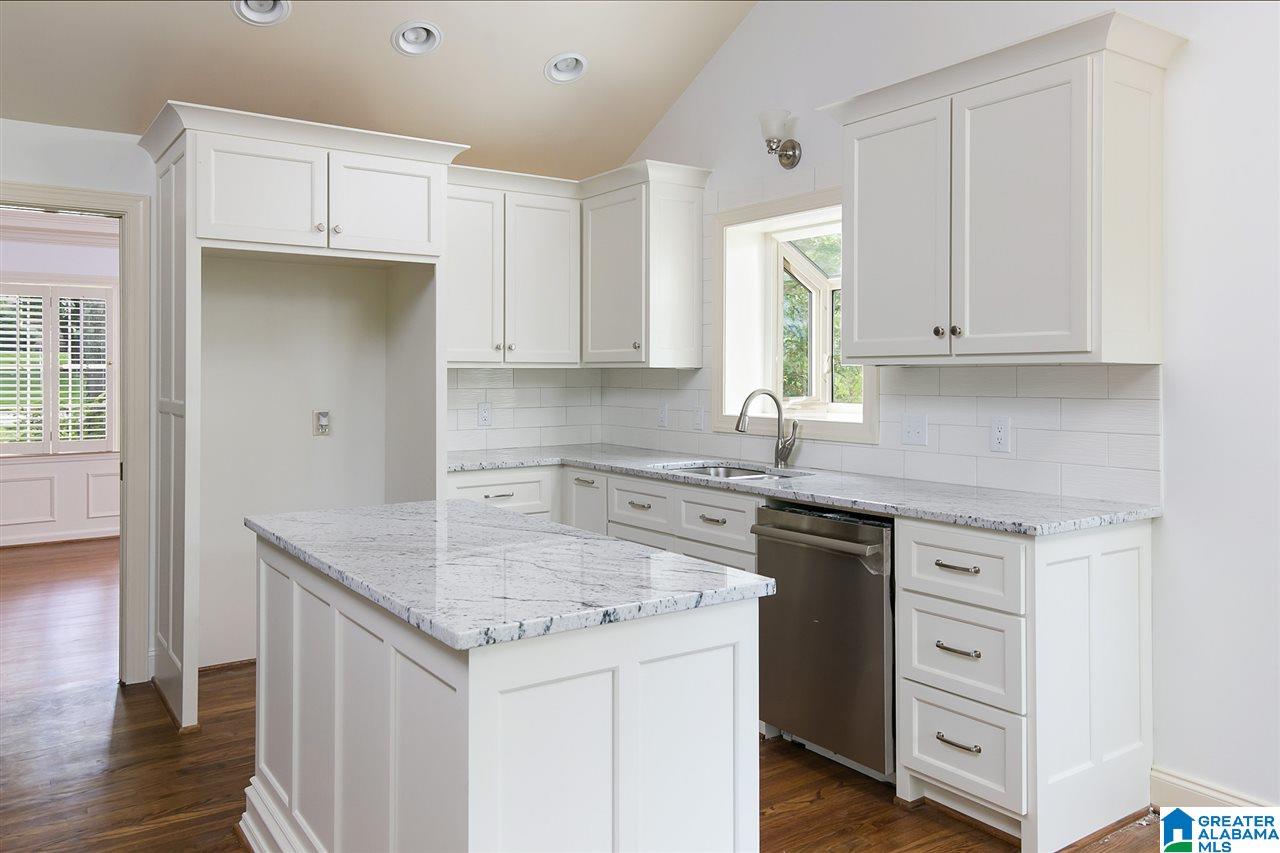 4921 Stone Mill Road Birmingham, AL 35223 - Photo 4 of 33