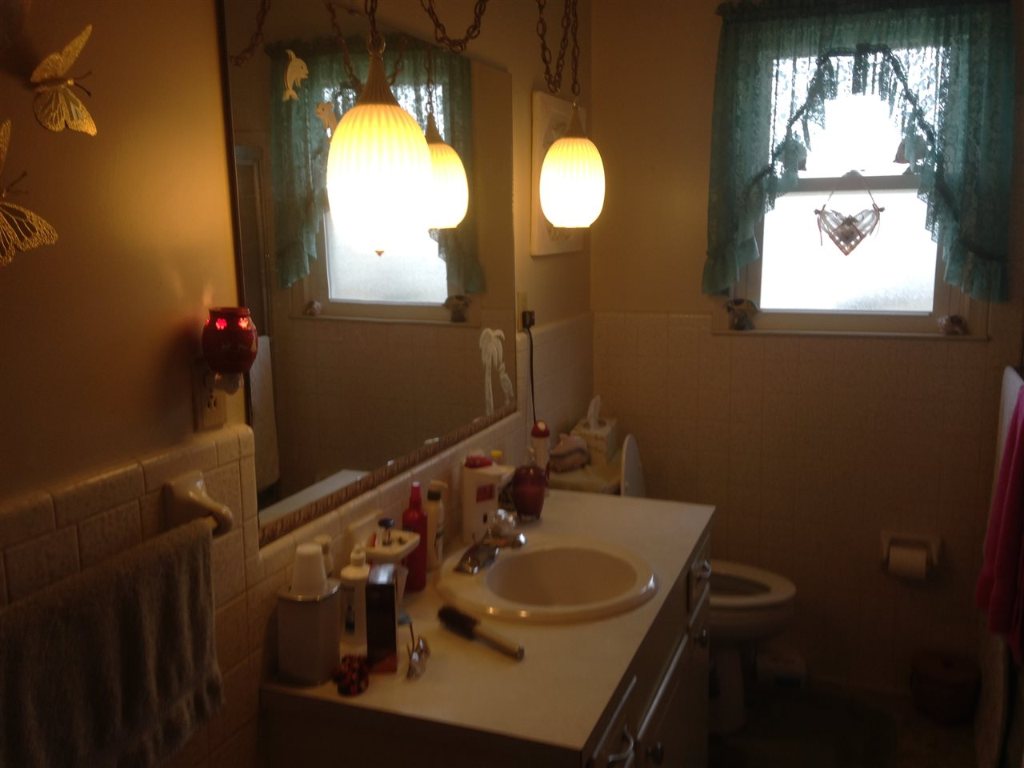 2301 Gentry Road Starr, SC 29684 - Photo 9 of 11