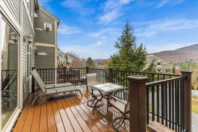 $1,450,000 | 654 Topnotch Drive, Unit 654B, Stowe, VT 05672
