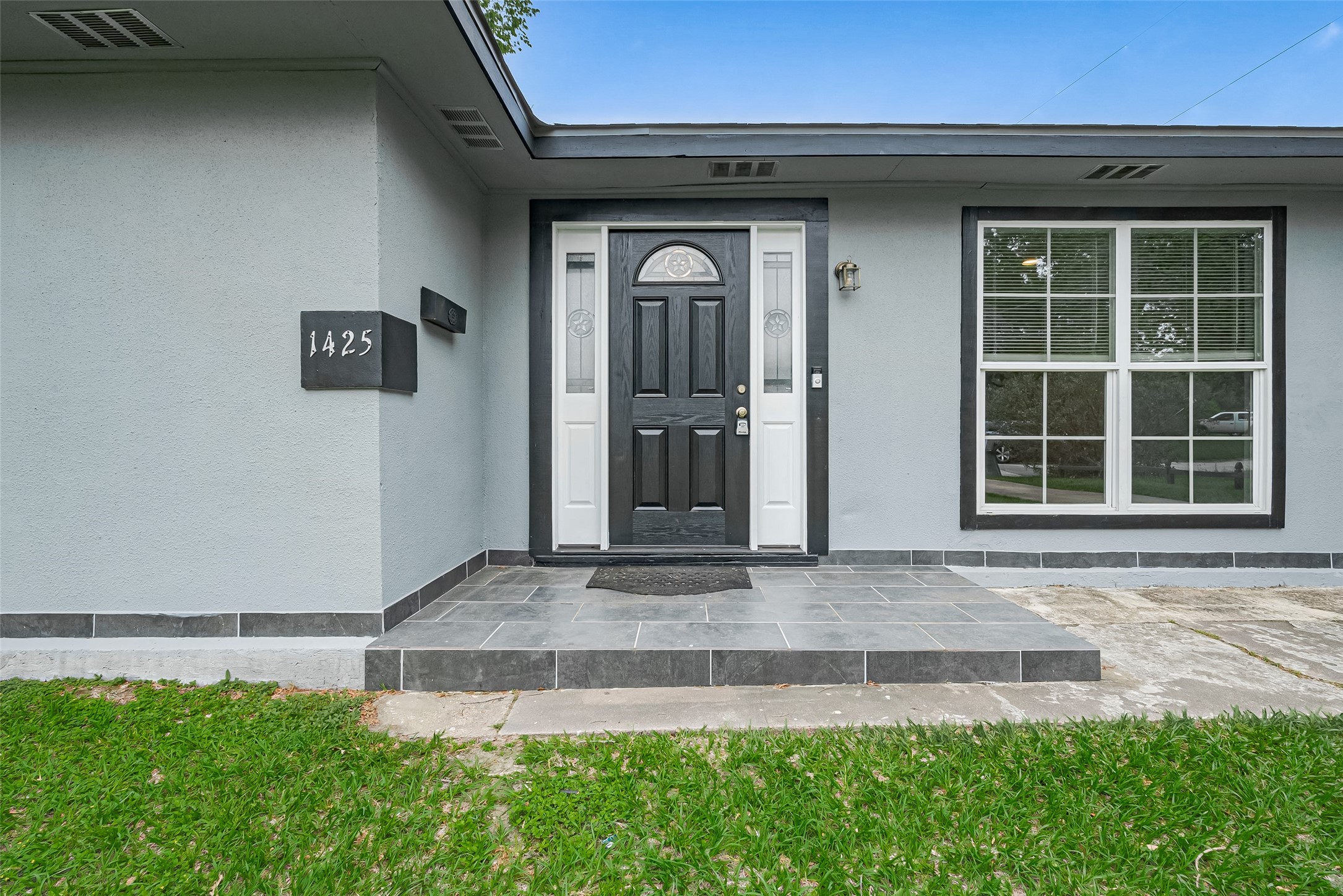 1425 Confederate Road Houston, TX 77055 - Photo 4 of 34