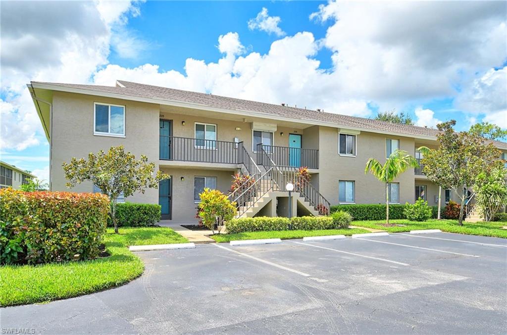 5695 Rattlesnake Hammock Road, Unit B104 Naples, FL 34113 - Photo 17 of 28