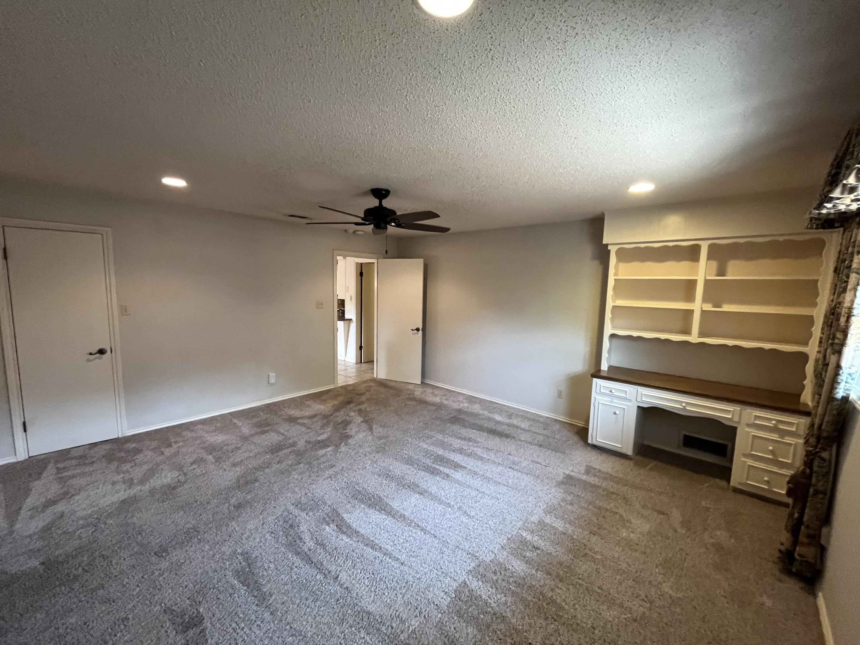 3702 69th Street Lubbock, TX 79413 - Photo 12 of 32 IMG_8670