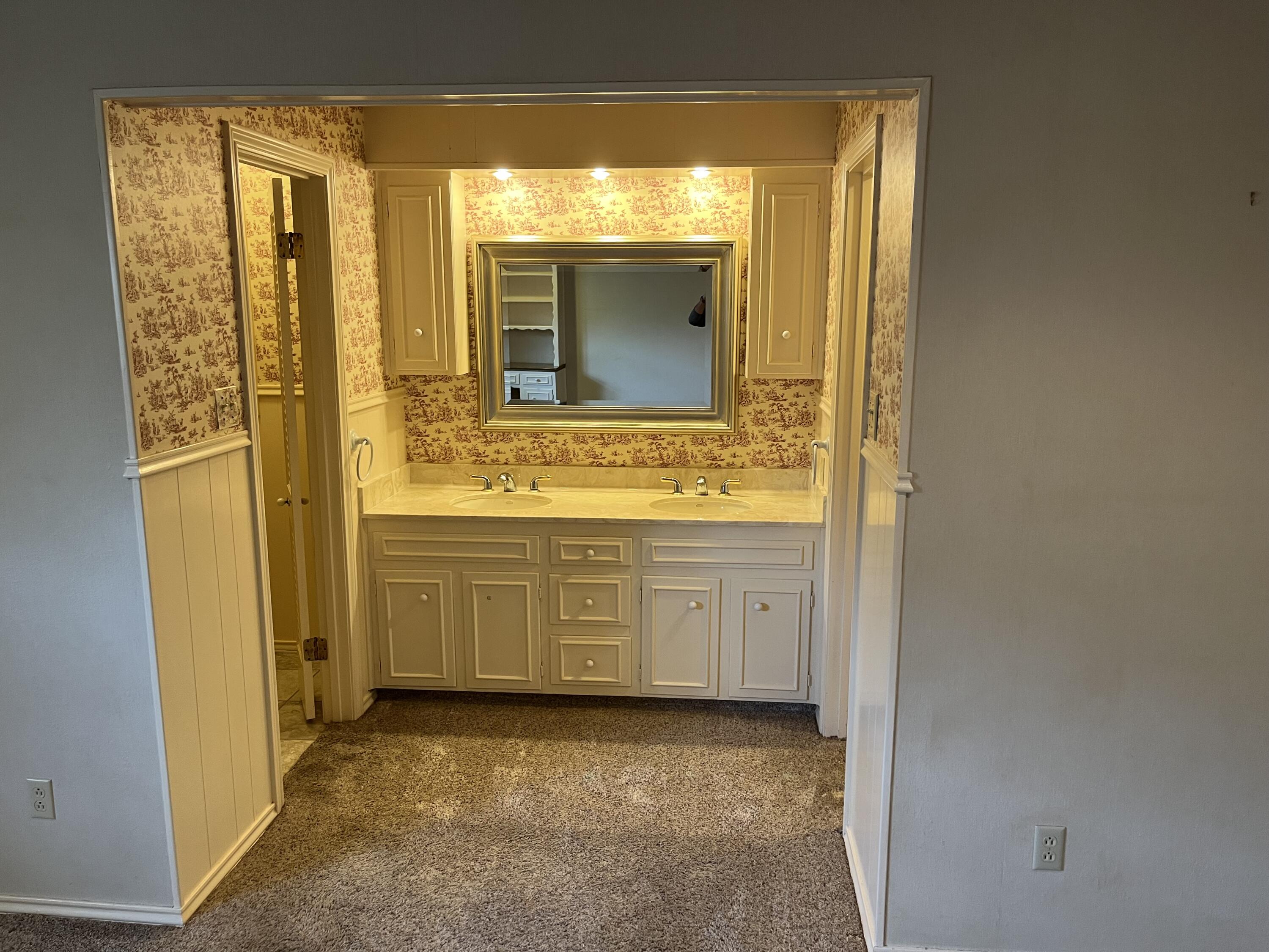 3702 69th Street Lubbock, TX 79413 - Photo 13 of 32 IMG_8663