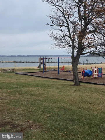 $499,000 | 3644 Beach Dr Boulevard, Edgewater, MD 21037