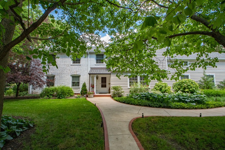 1443 Ridgedale Road South Bend, IN 46614 - Photo 1 of 33 Gallery Image 1