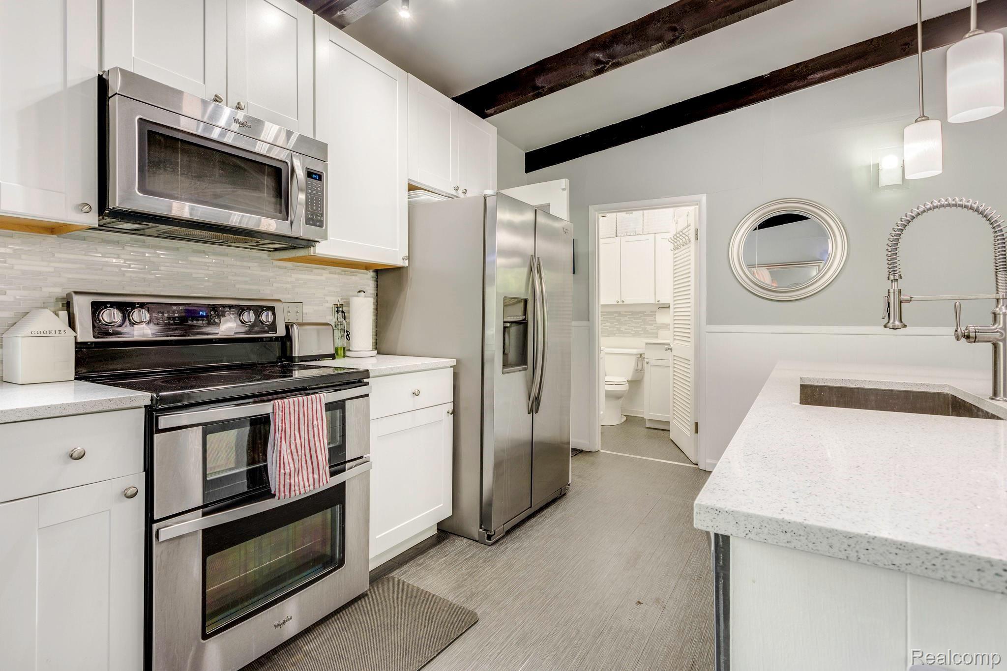 2705 Grace Rd (17 of 30).jpg