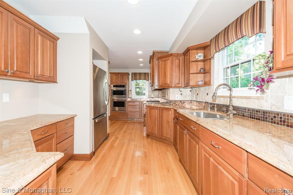 775 Washington Road Grosse Pointe, MI 48230 - Photo 10 of 48