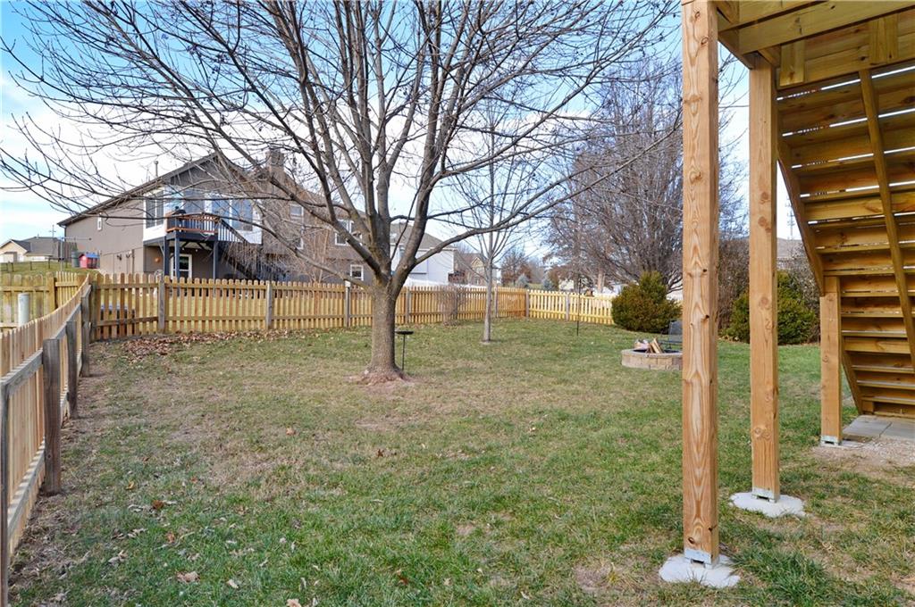 964 Wellington Way Liberty, MO 64068 - Photo 35 of 44