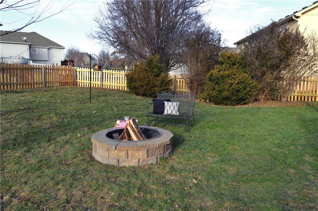 964 Wellington Way Liberty, MO 64068 - Photo 38 of 44