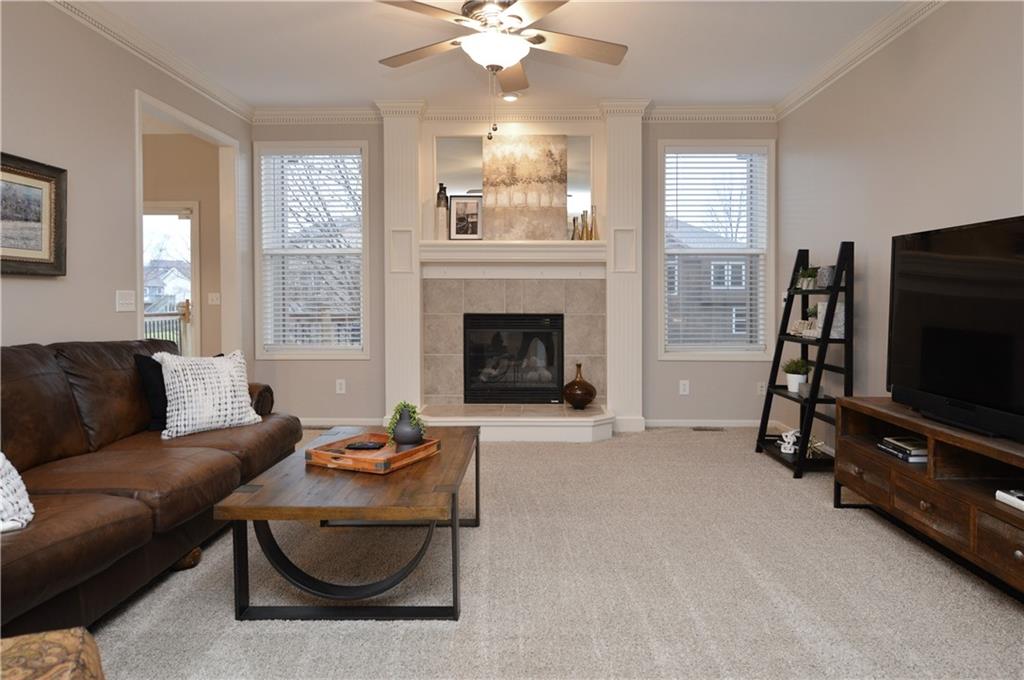 964 Wellington Way Liberty, MO 64068 - Photo 7 of 44