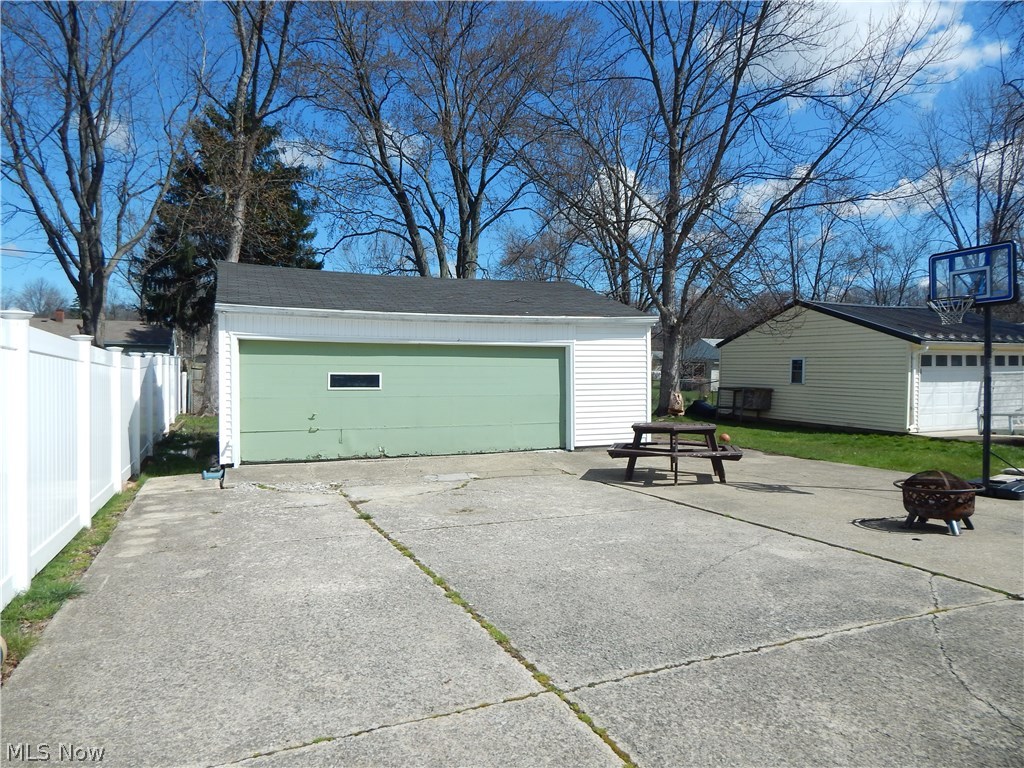 528 Metcalf Road Elyria, OH 44035 - Photo 12 of 13 Gallery Image 12