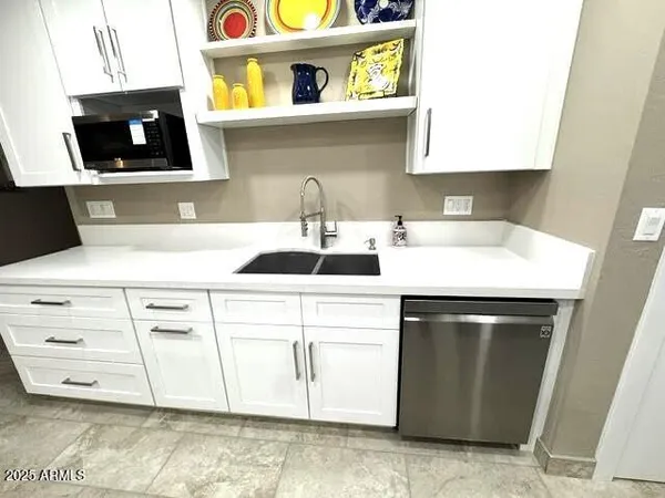 $2,100 | 14801 North Agua Fria Drive, Sun City, AZ 85351