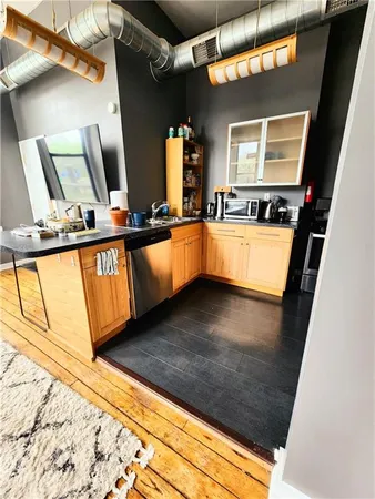 $1,250 | 4521 Butler Street, Unit 2A, Pittsburgh, PA 15201