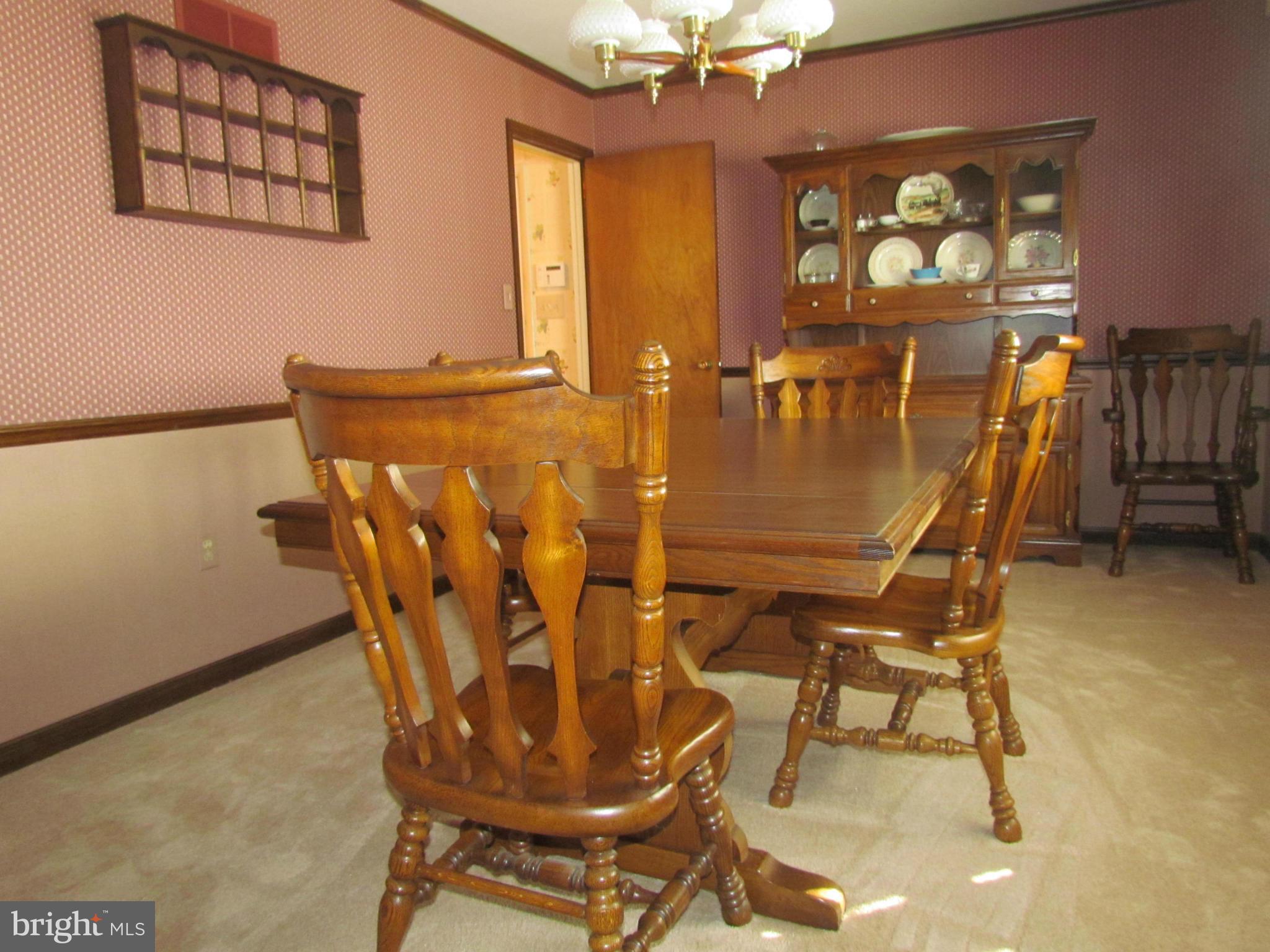 617 Eliot Road Pasadena, MD 21122 - Photo 4 of 13 Dining Room